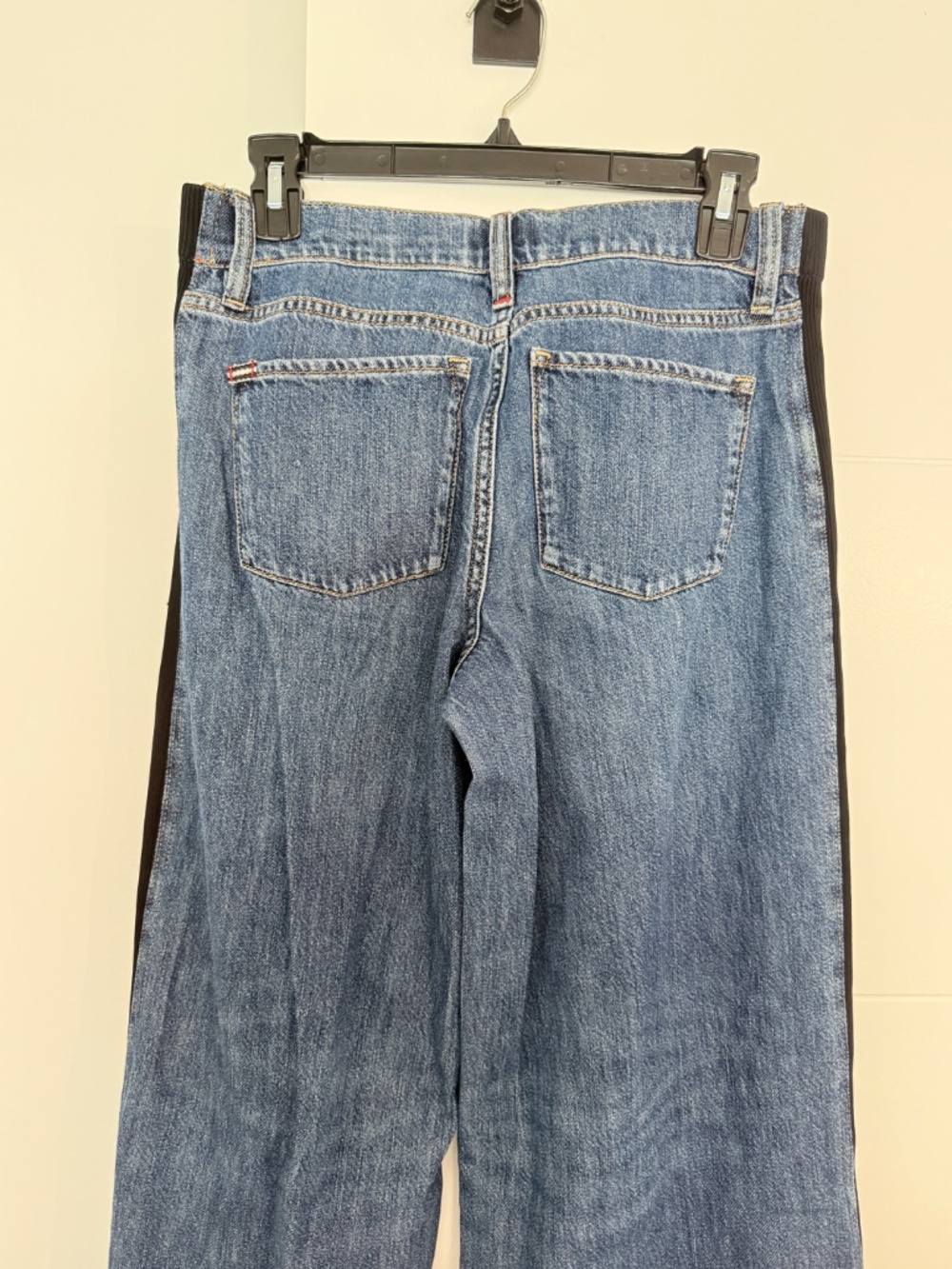 Alice + Olivia Amazing Low Rise Wide Leg Snap Trim Jeans in the "Cambria Vintage - Picture 9 of 12